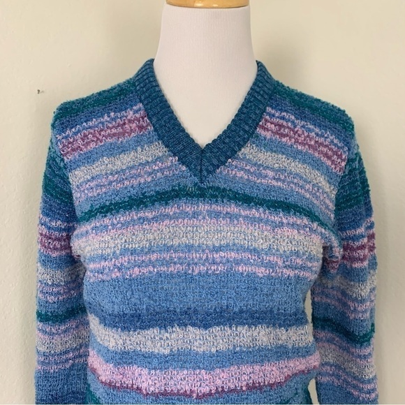 Vintage Partners Mervyn’s V-neck sweater stripe ombré Marked L fits like a Small - Picture 4 of 14